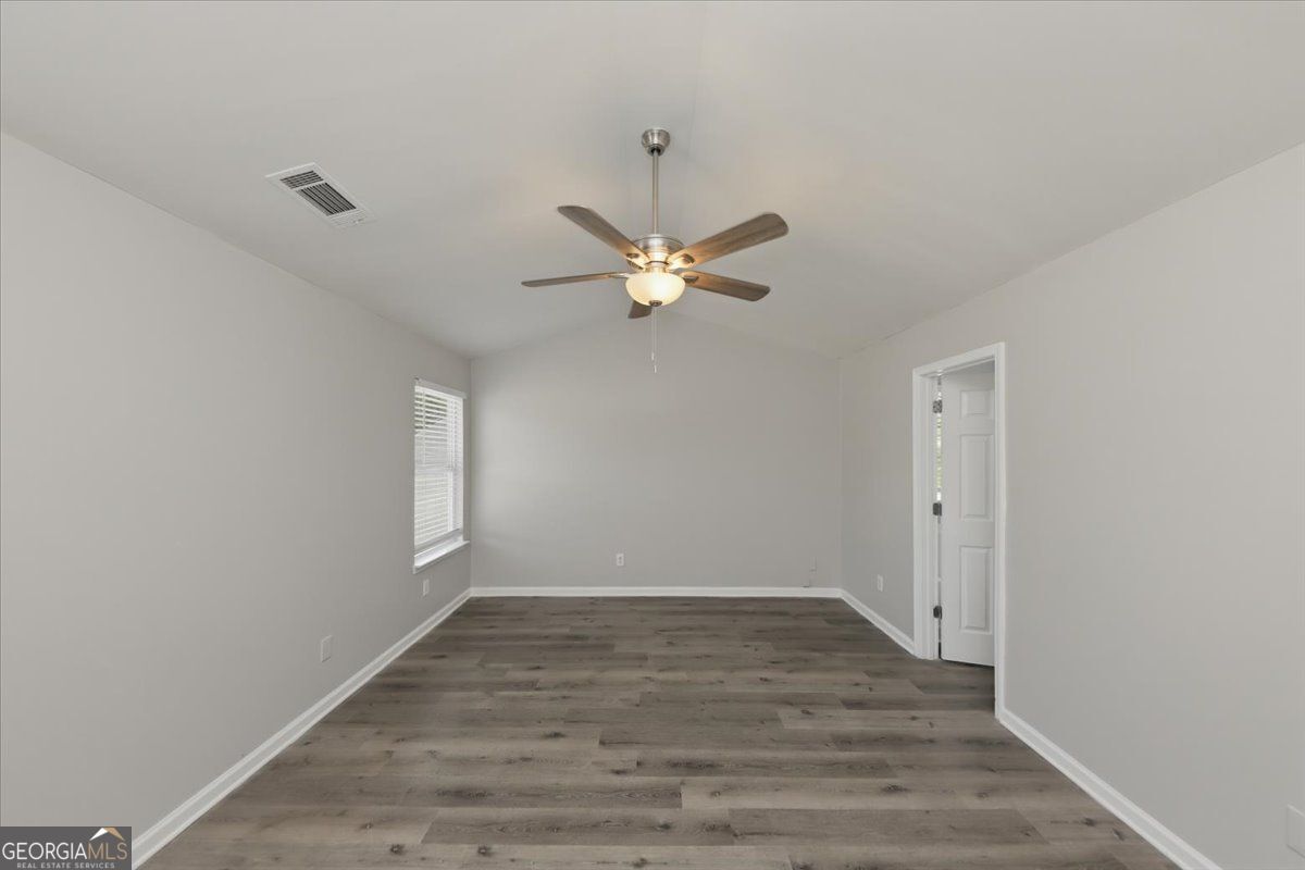 5447 Bighorn Pass Atlanta GA 30349