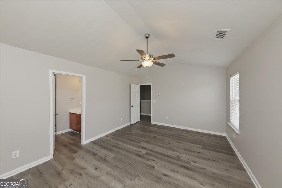 5447 Bighorn Pass Atlanta GA 30349