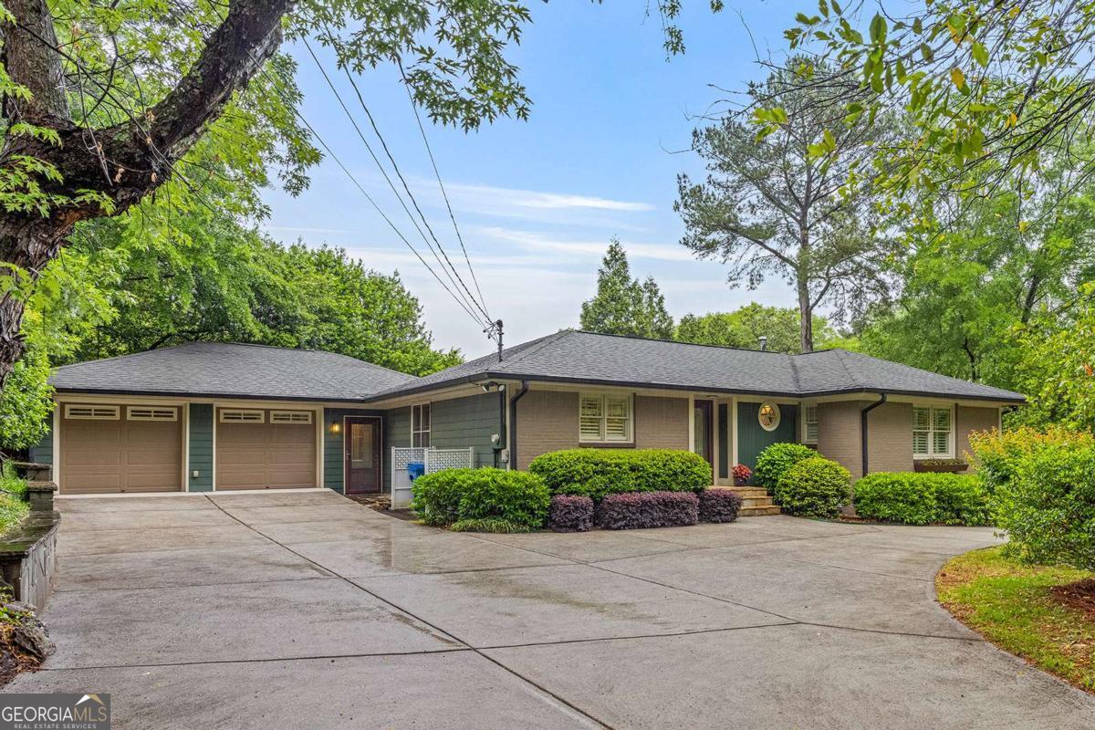 2492 Parkdale Place NE Atlanta GA 30305
