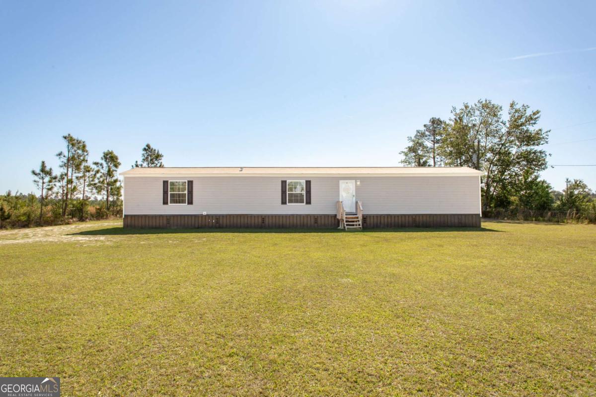4121 Manor Millwood Road S Waycross GA 31503