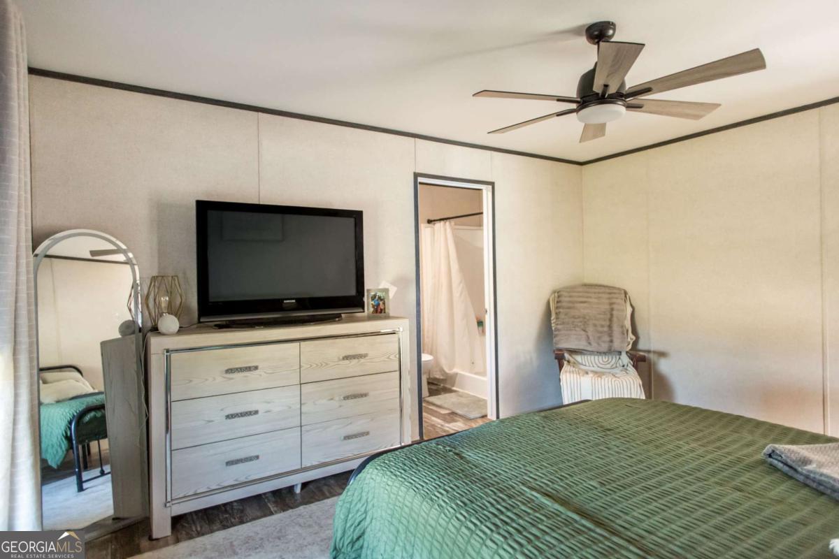 4121 Manor Millwood Road S Waycross GA 31503