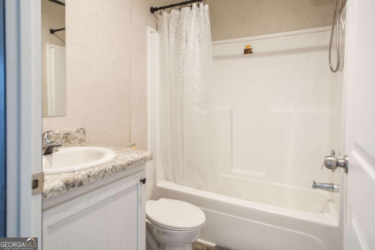 4121 Manor Millwood Road S Waycross GA 31503