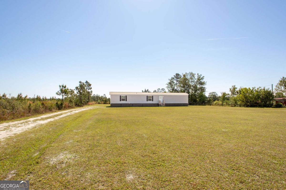4121 Manor Millwood Road S Waycross GA 31503