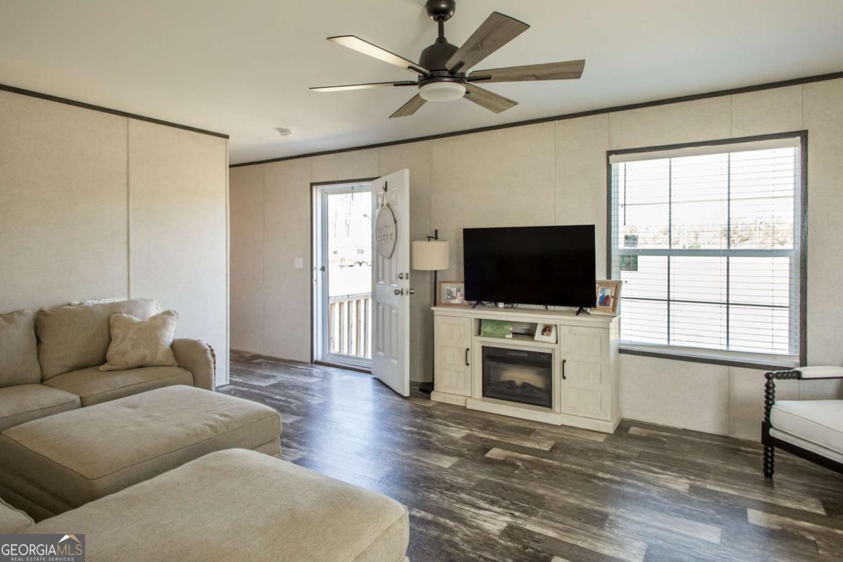 4121 Manor Millwood Road S Waycross GA 31503
