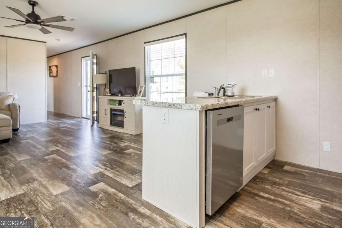 4121 Manor Millwood Road S Waycross GA 31503