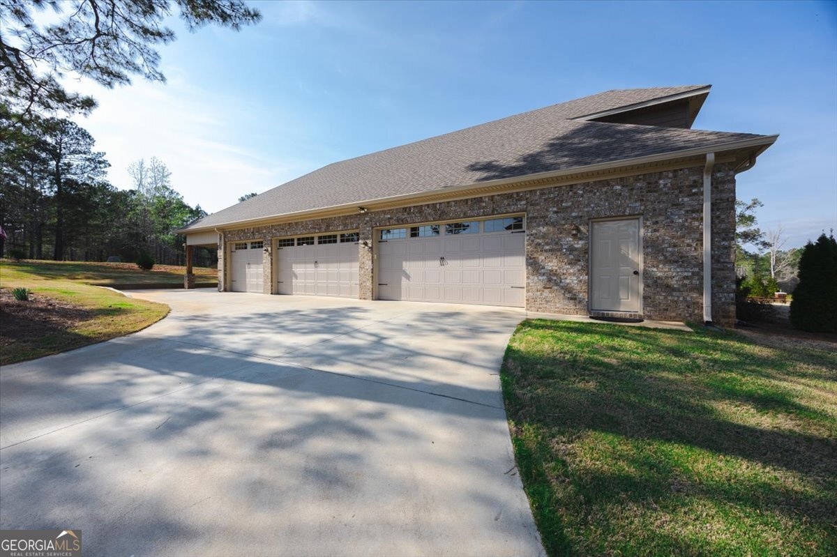 114 Champions Drive Forsyth GA 31029