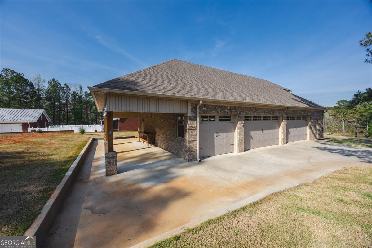 114 Champions Drive Forsyth GA 31029