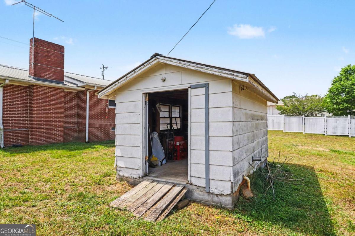 1472 E 166 Highway Bowdon GA 30108