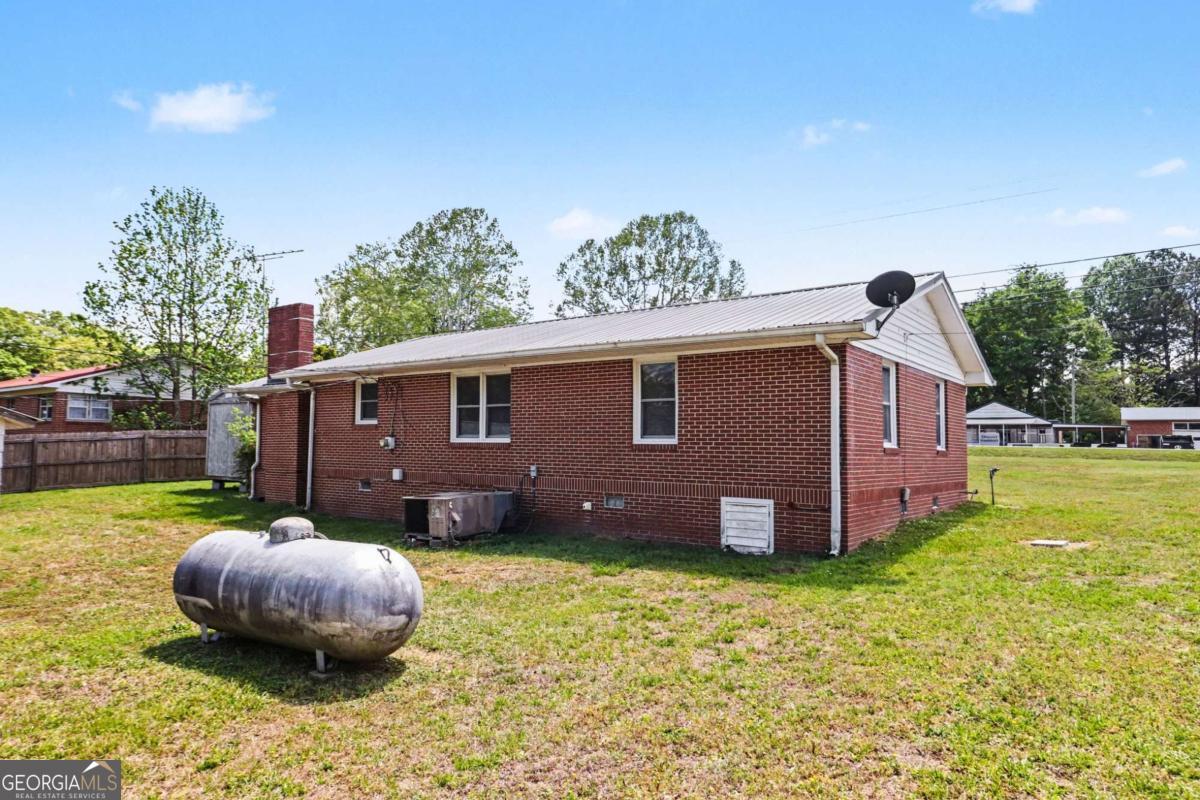 1472 E 166 Highway Bowdon GA 30108