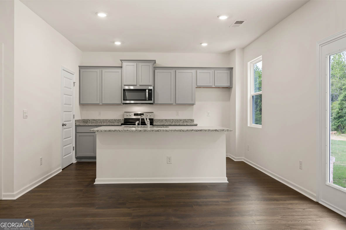 664 Whitman Lane Stockbridge GA 30281