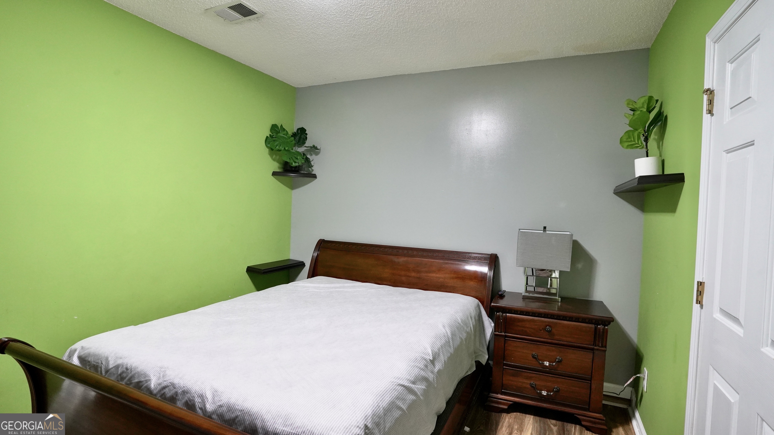 5004 Owen Mill Trail Stone Mountain GA 30083