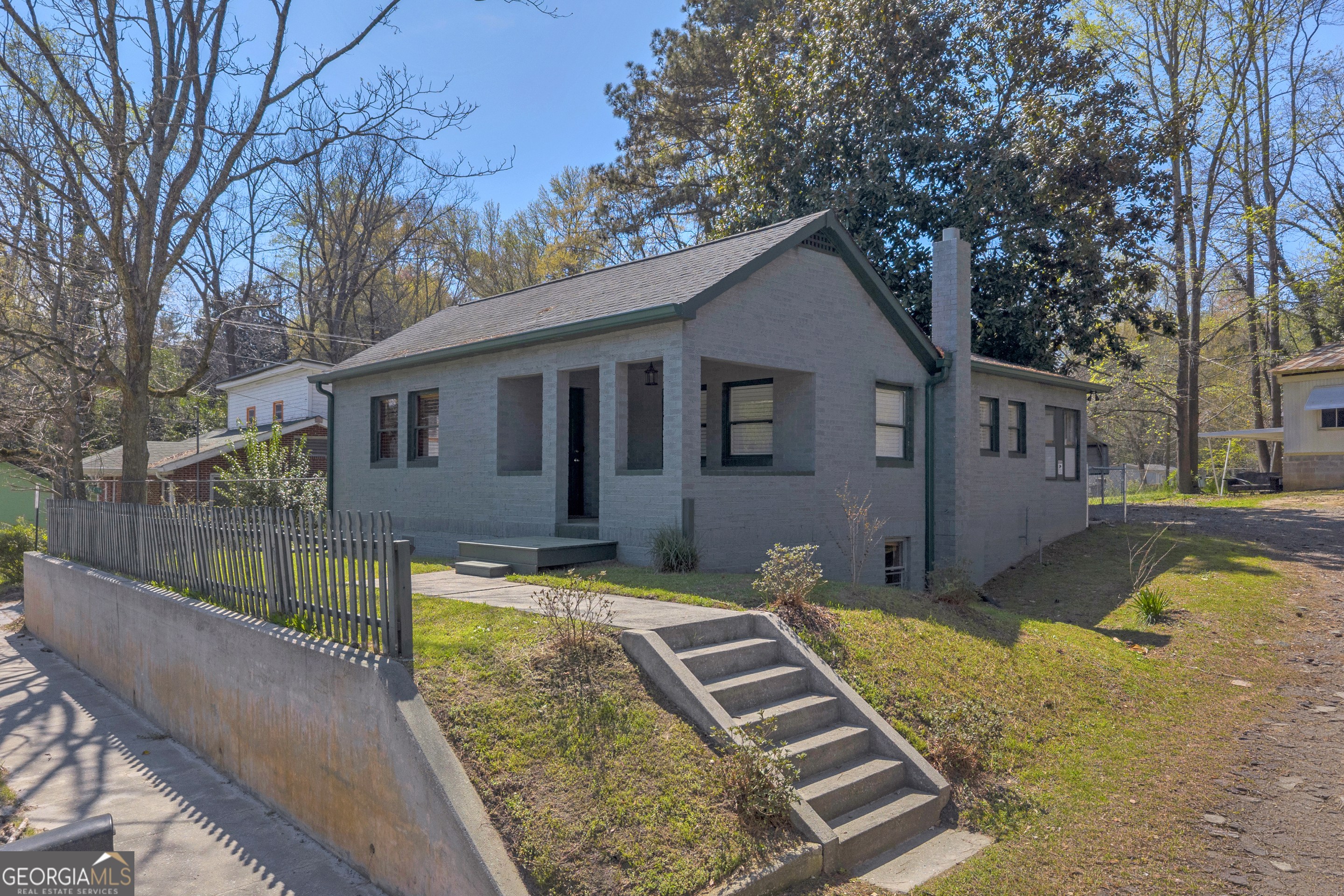 288 S Broad Street Toccoa GA 30577