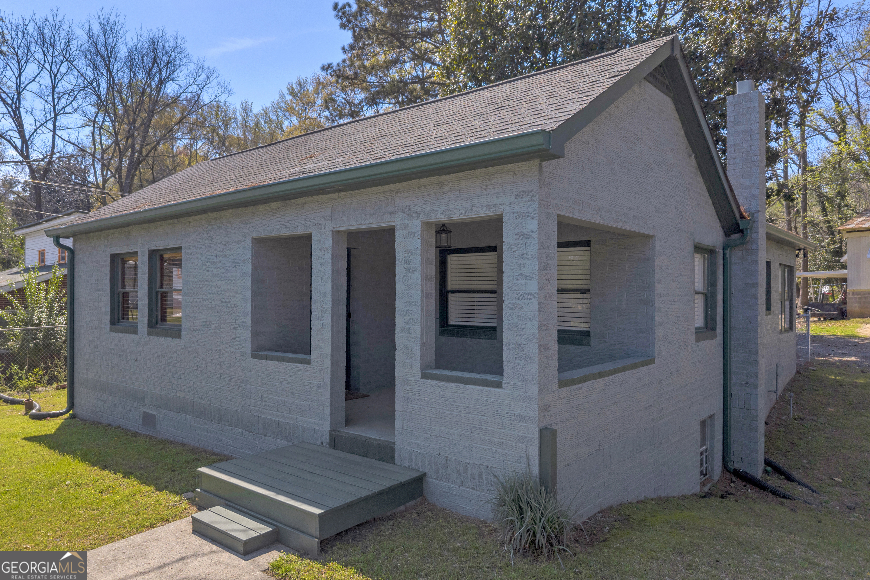 288 S Broad Street Toccoa GA 30577