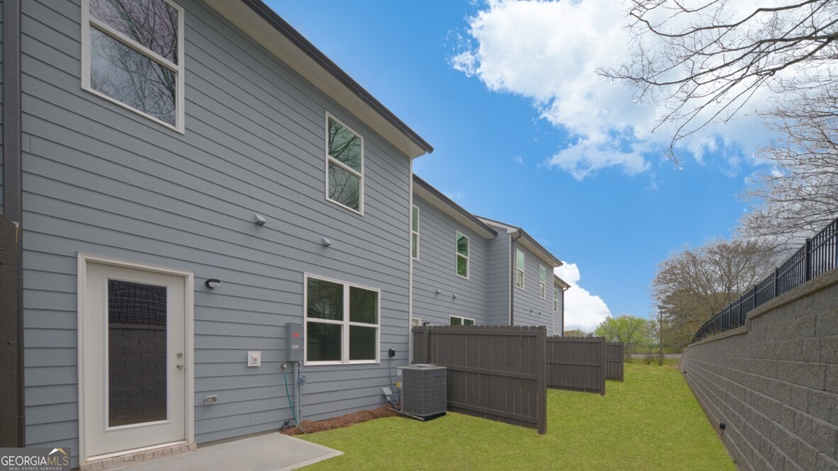 2023 Roseleigh Drive Douglasville GA 30134