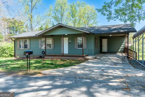 140 Goldust Avenue Clarkesville GA 30523