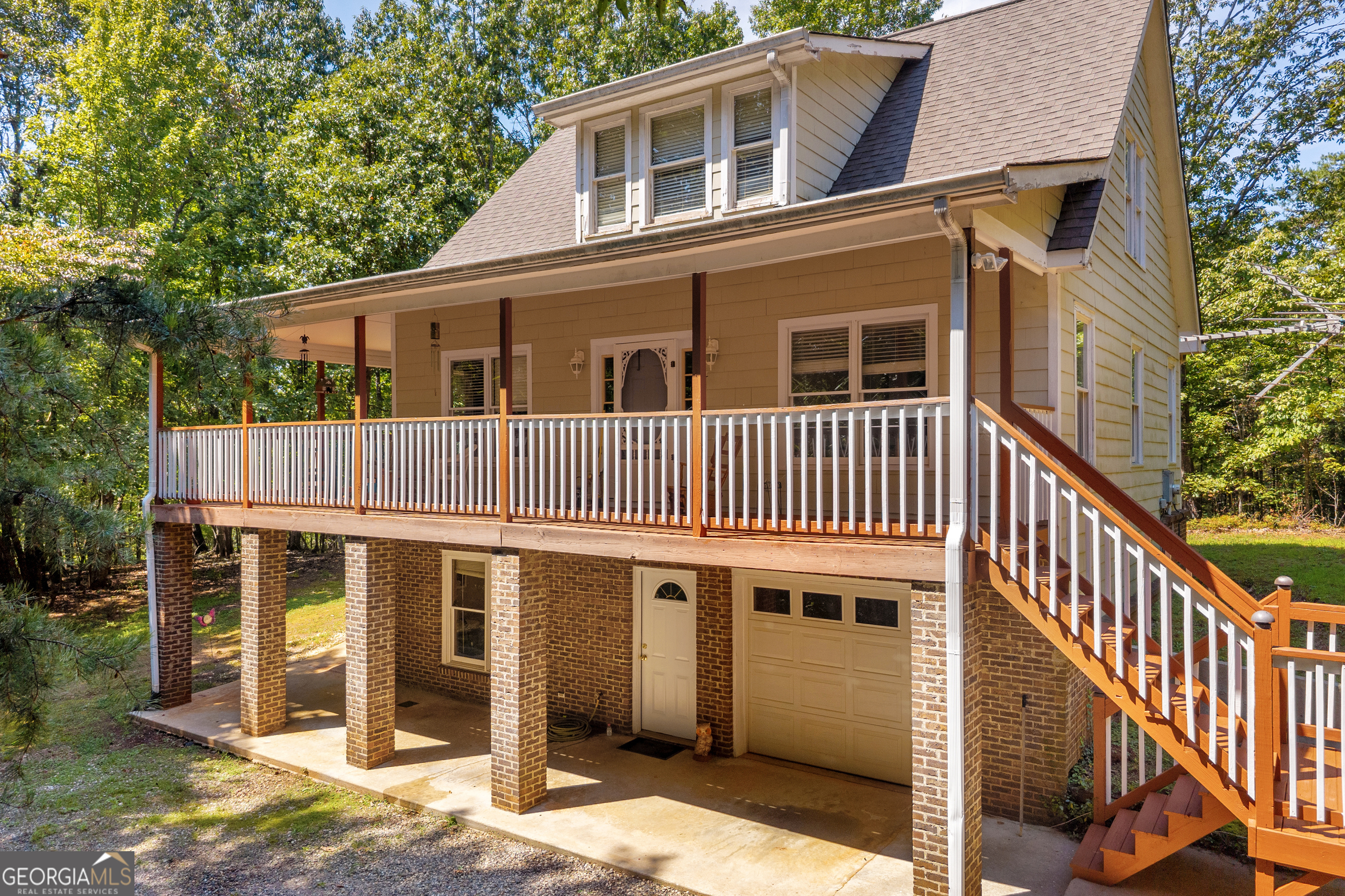 807 Satterfield Road Cleveland GA 30528