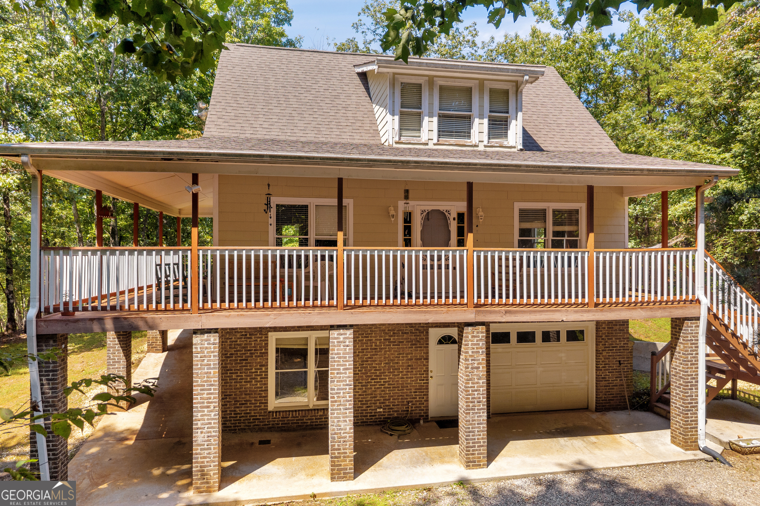 807 Satterfield Road Cleveland GA 30528