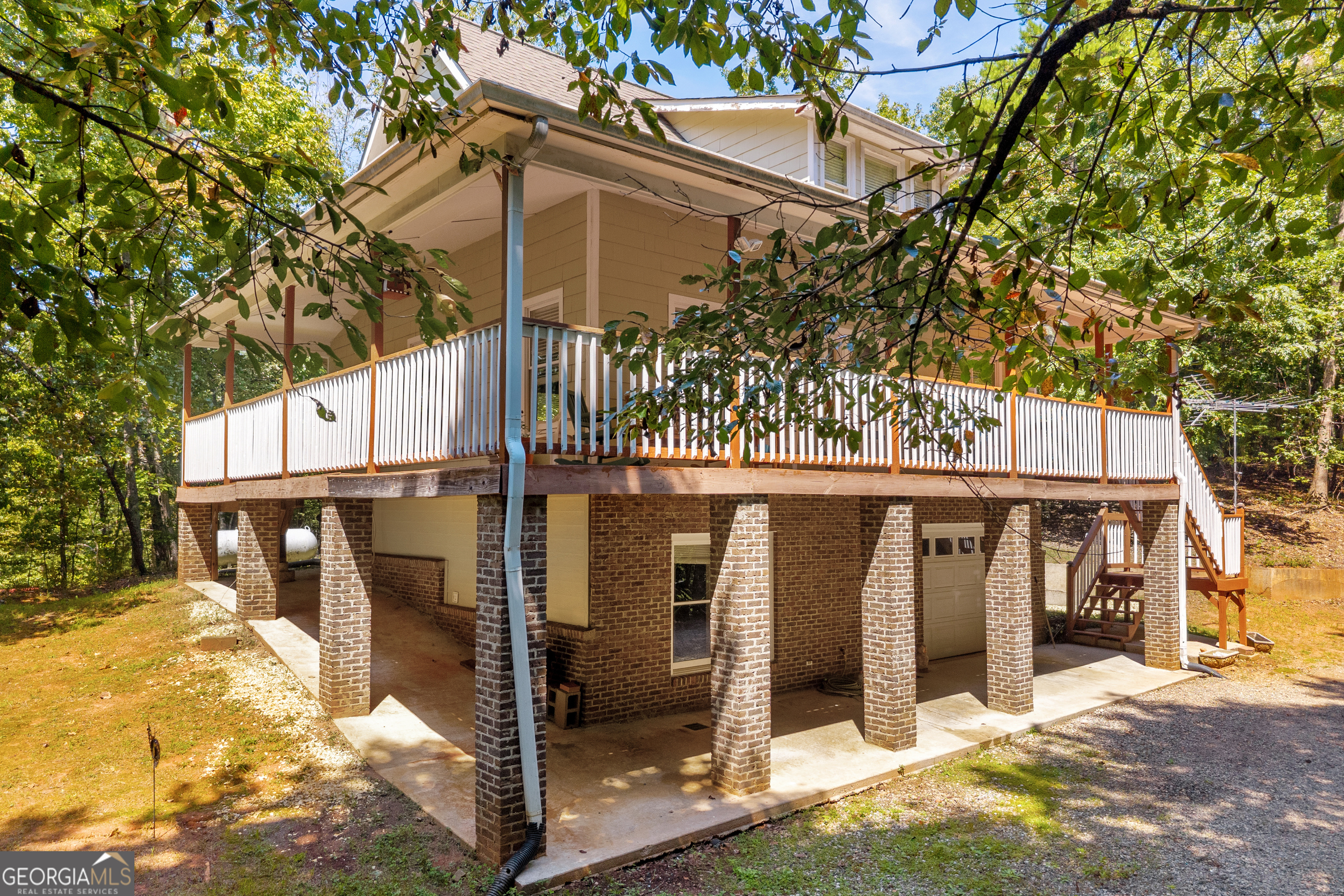 807 Satterfield Road Cleveland GA 30528