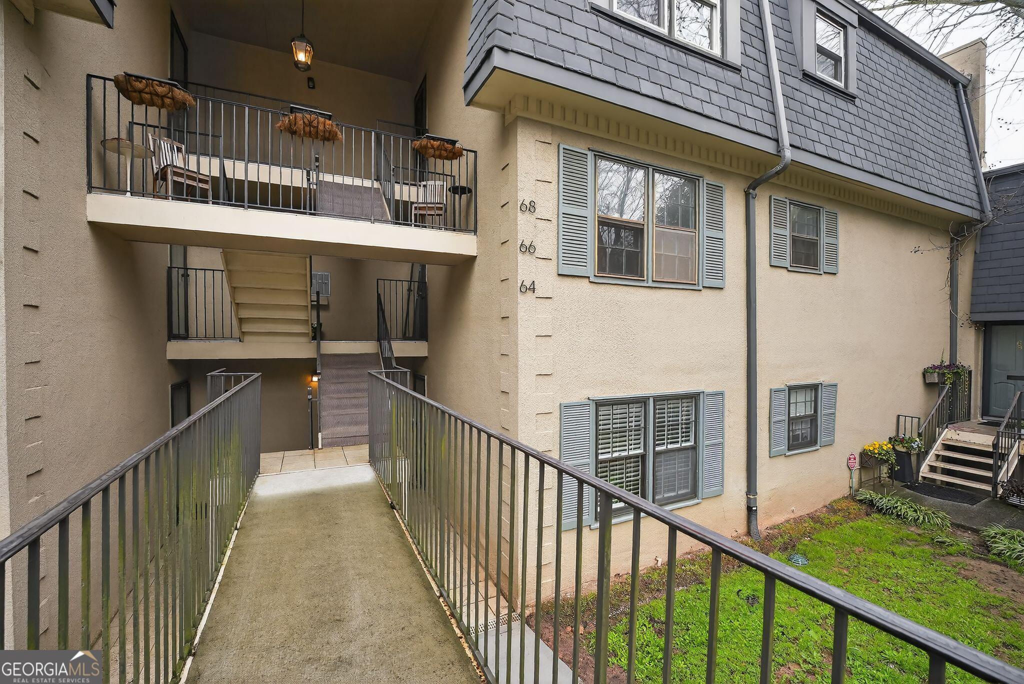 68 Montre Square NW Atlanta GA 30327