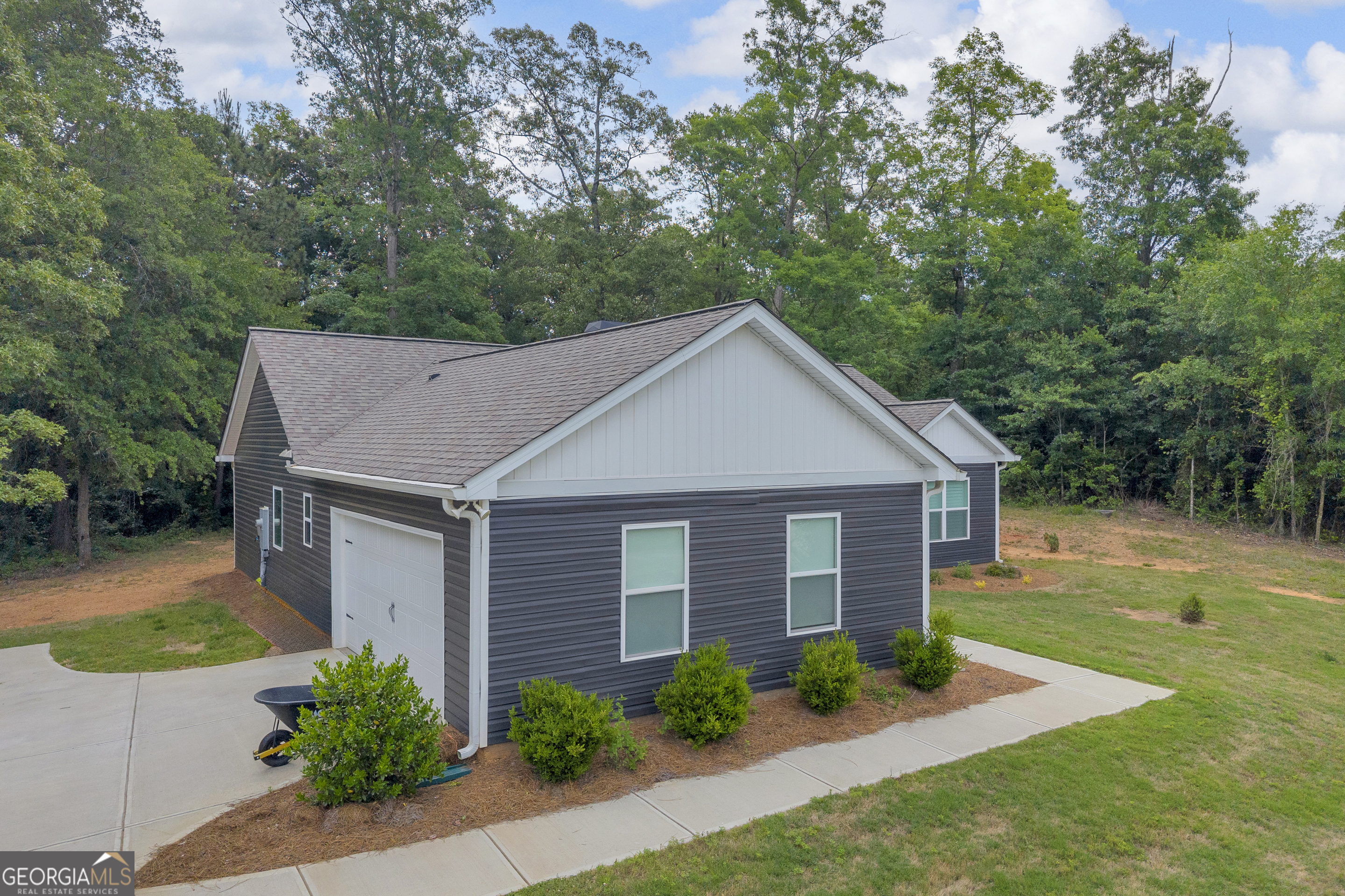227 Topher Street Hartwell GA 30643