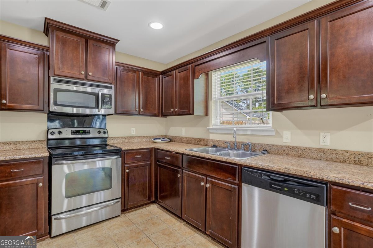 104 Austin Way Savannah GA 31419