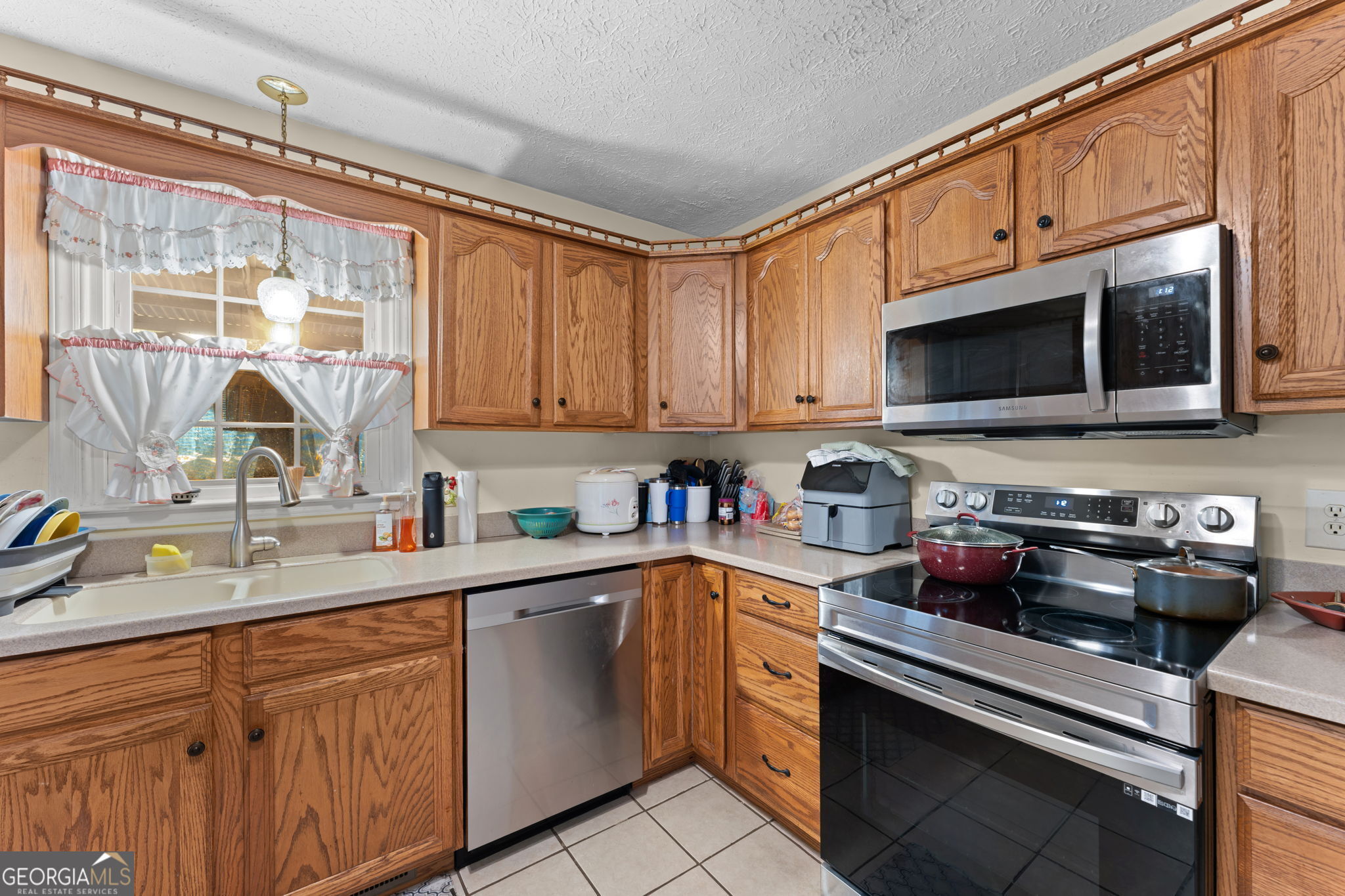 100 Heritage Drive Warner Robins GA 31093