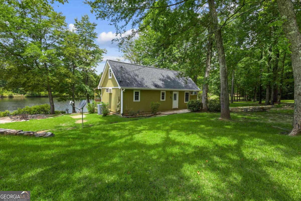 5098 Crescent Road Dry Branch GA 31020