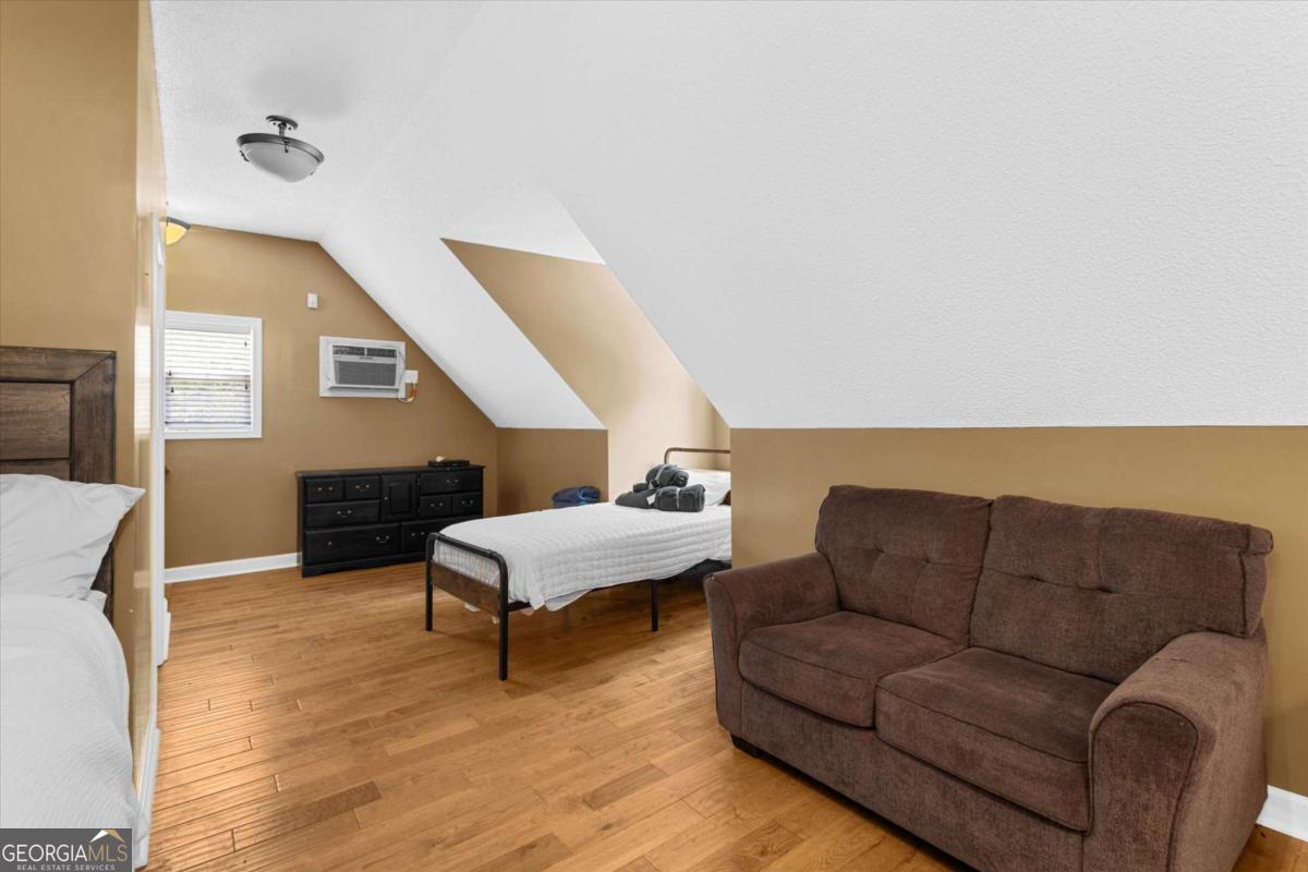 5098 Crescent Road Dry Branch GA 31020