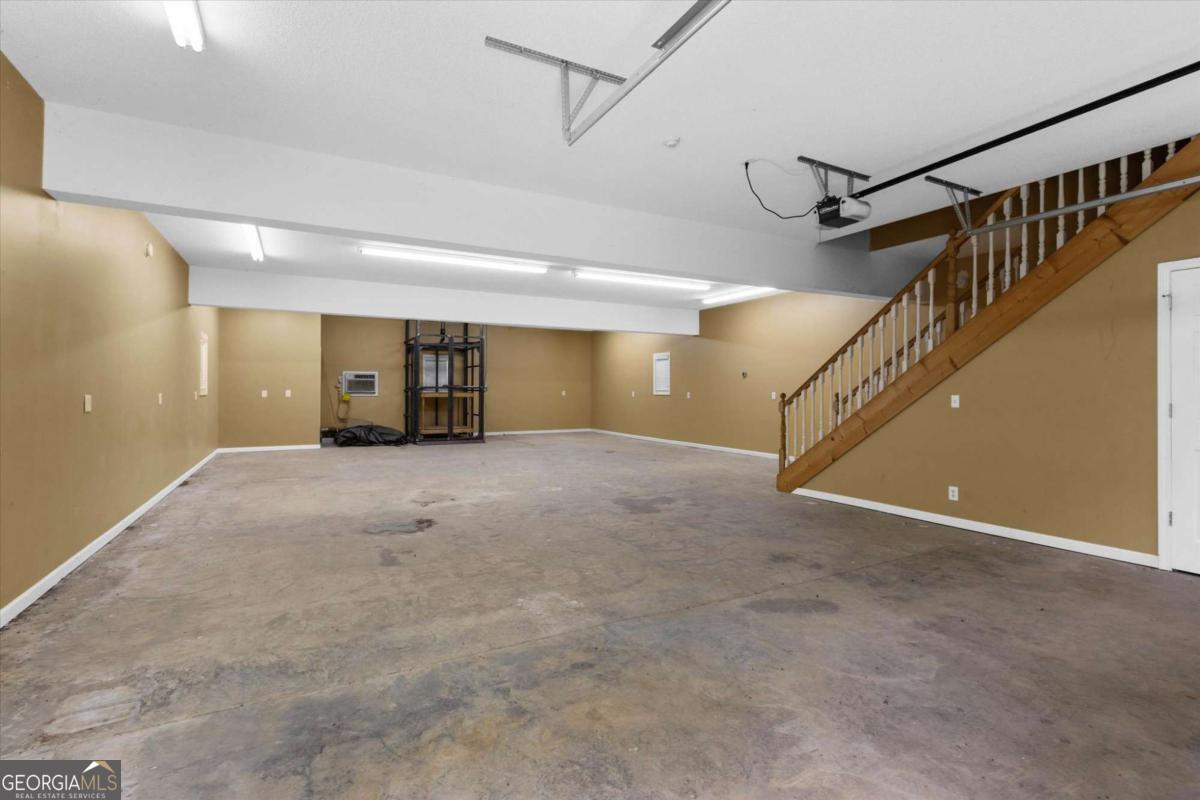5098 Crescent Road Dry Branch GA 31020