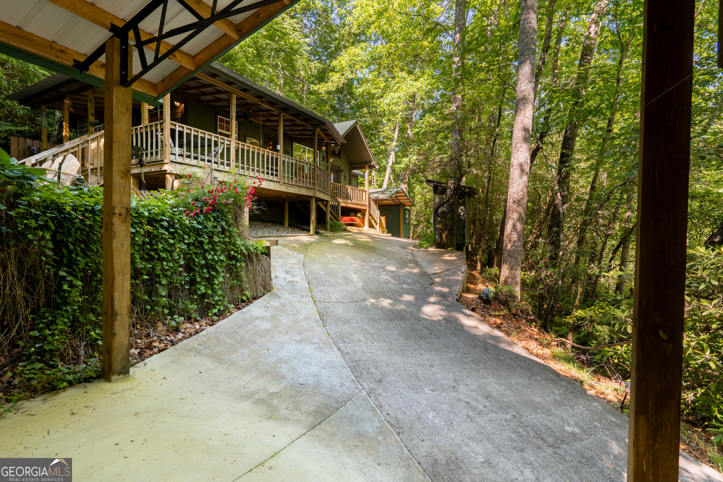1180 Ruby Lake Drive Hiawassee GA 30546