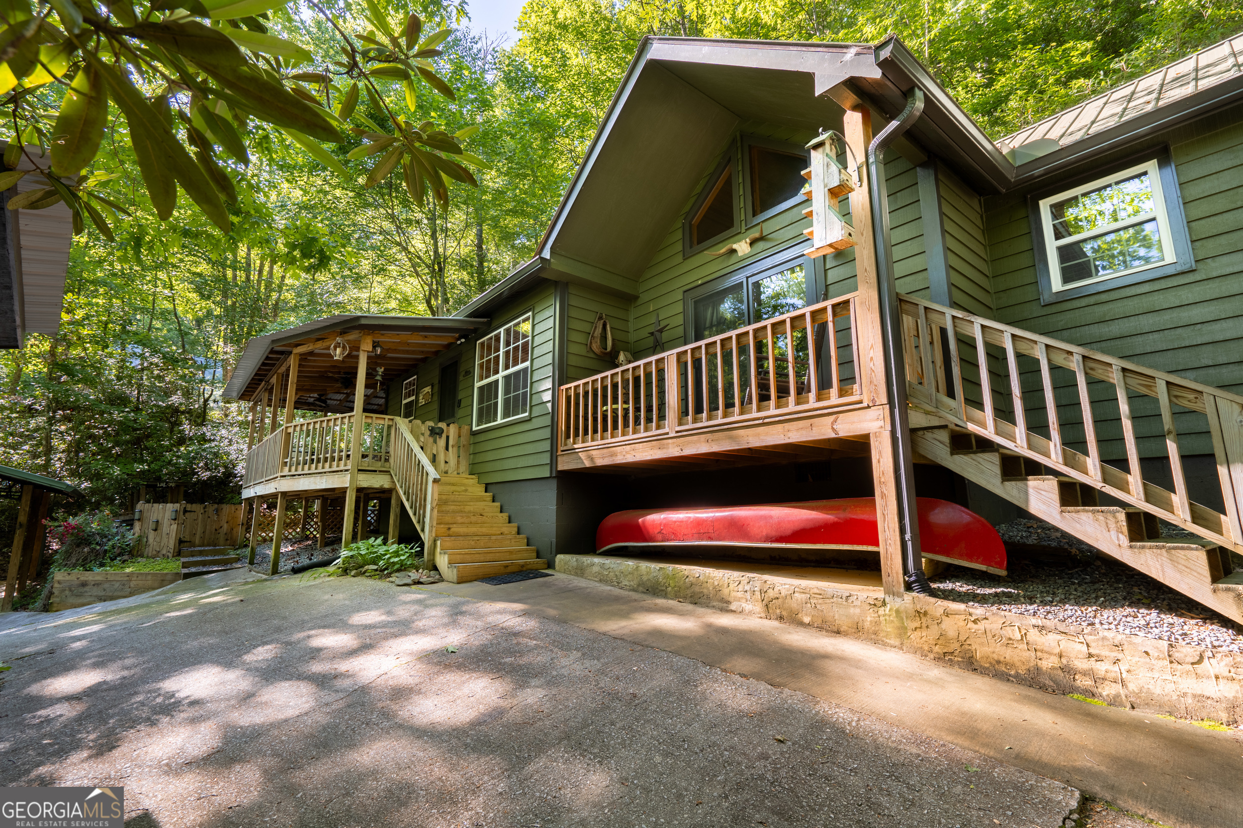 1180 Ruby Lake Drive Hiawassee GA 30546
