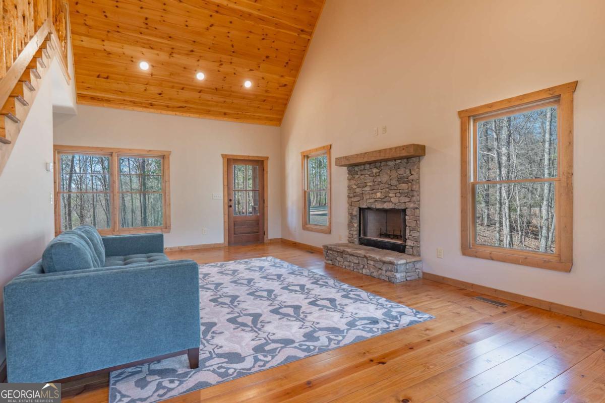 3171 Newport Drive Ellijay GA 30540