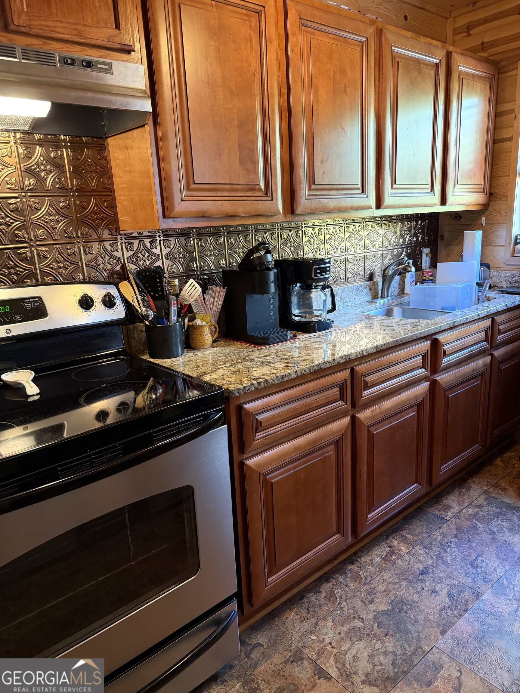 88 Fishtail Circle Cleveland GA 30528