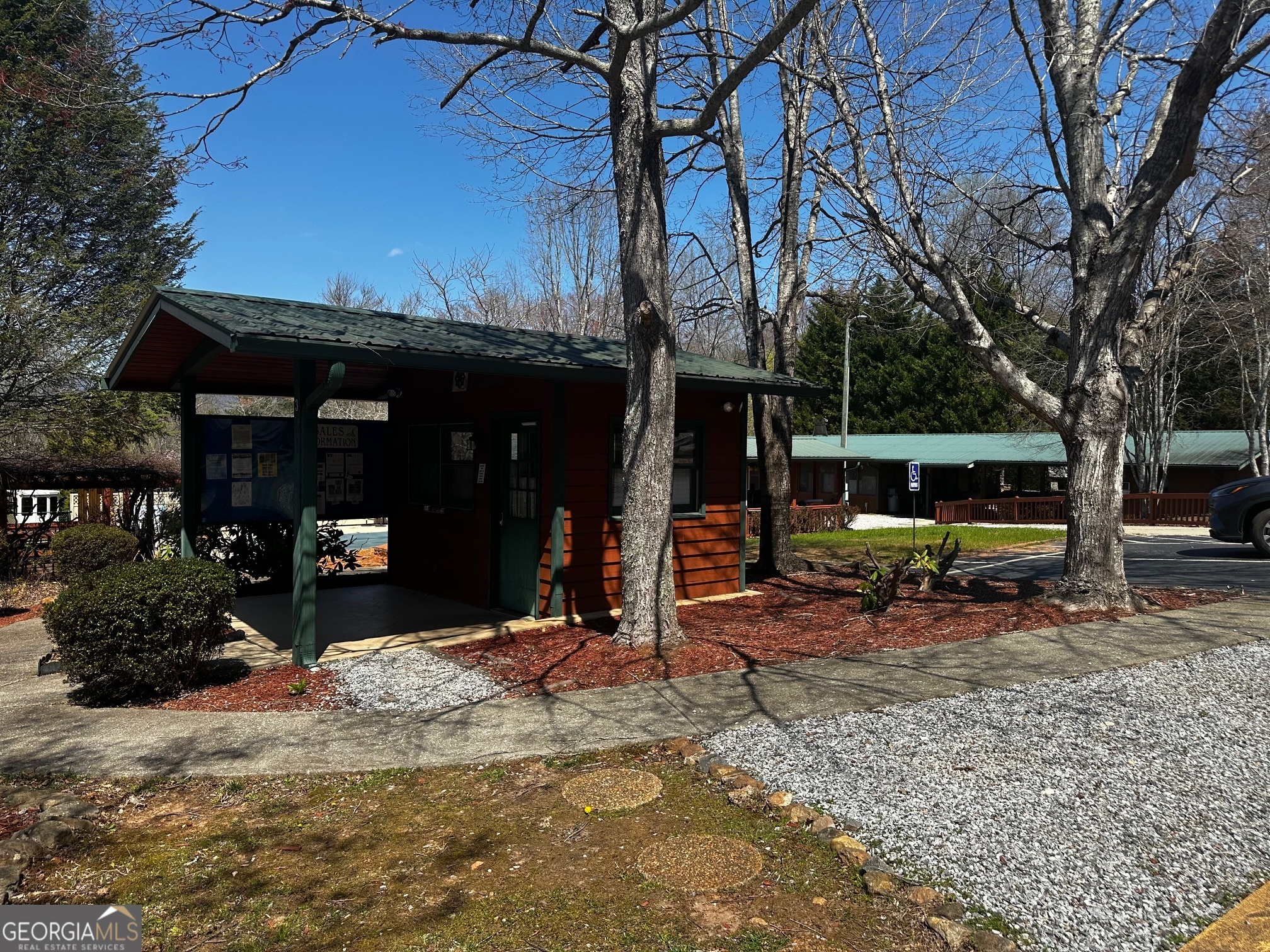 88 Fishtail Circle Cleveland GA 30528