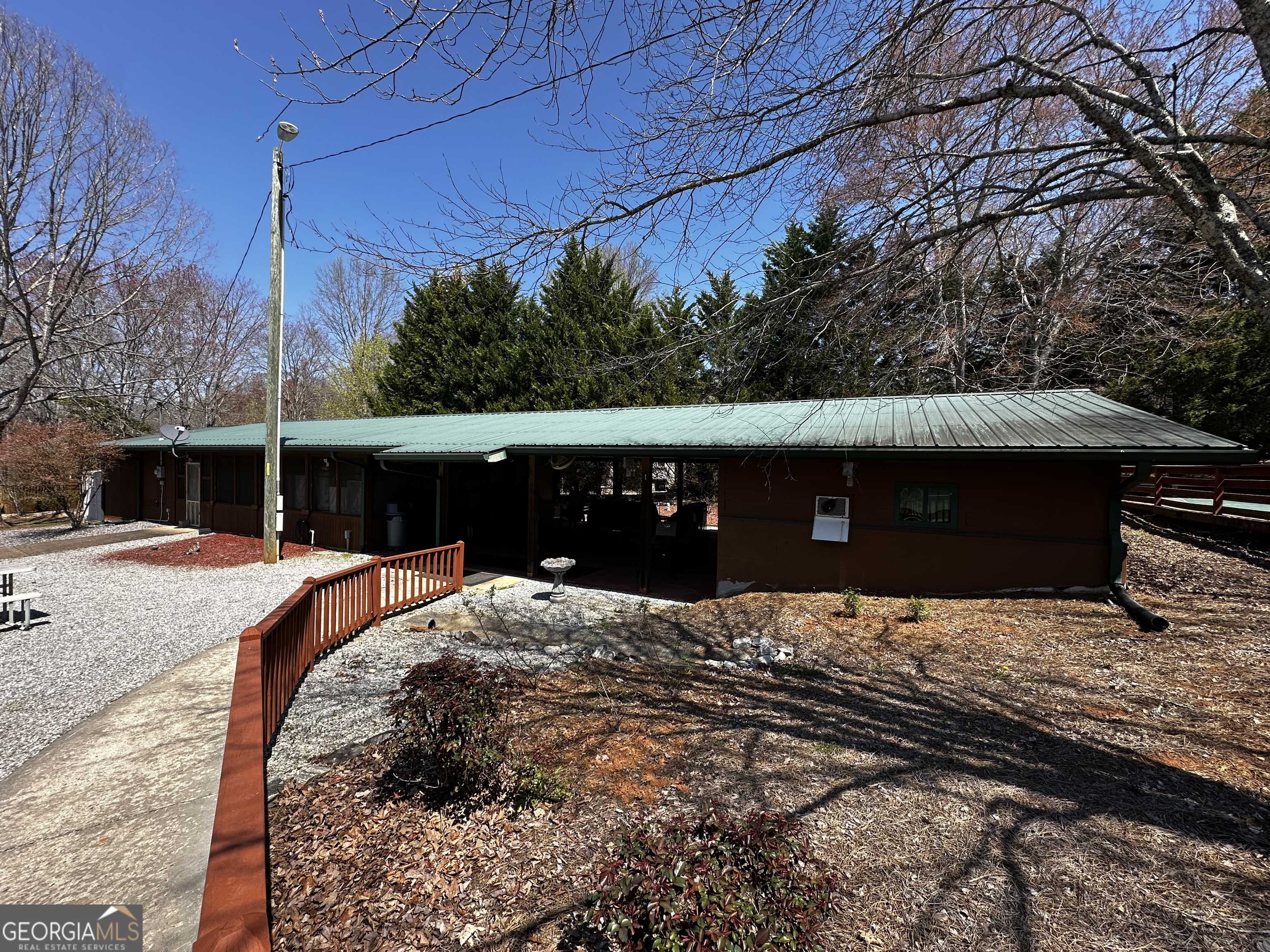 88 Fishtail Circle Cleveland GA 30528
