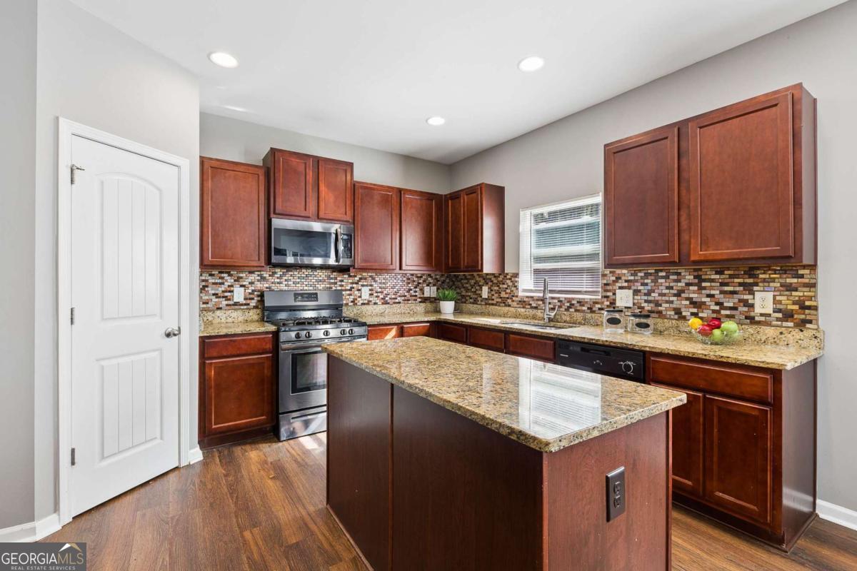 78 Valley Brook Court Dallas GA 30132