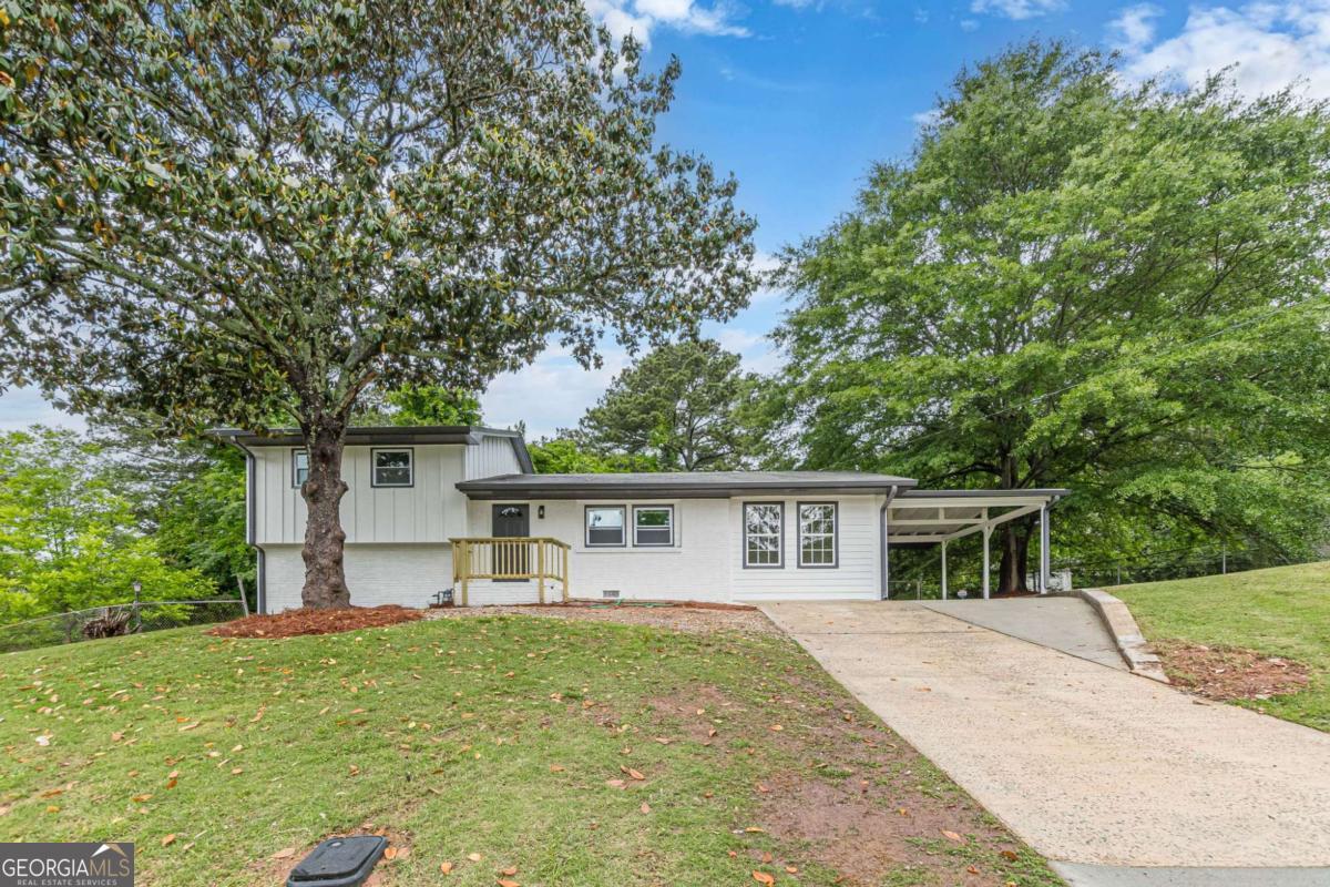 8285 Hemlock Drive Jonesboro GA 30238