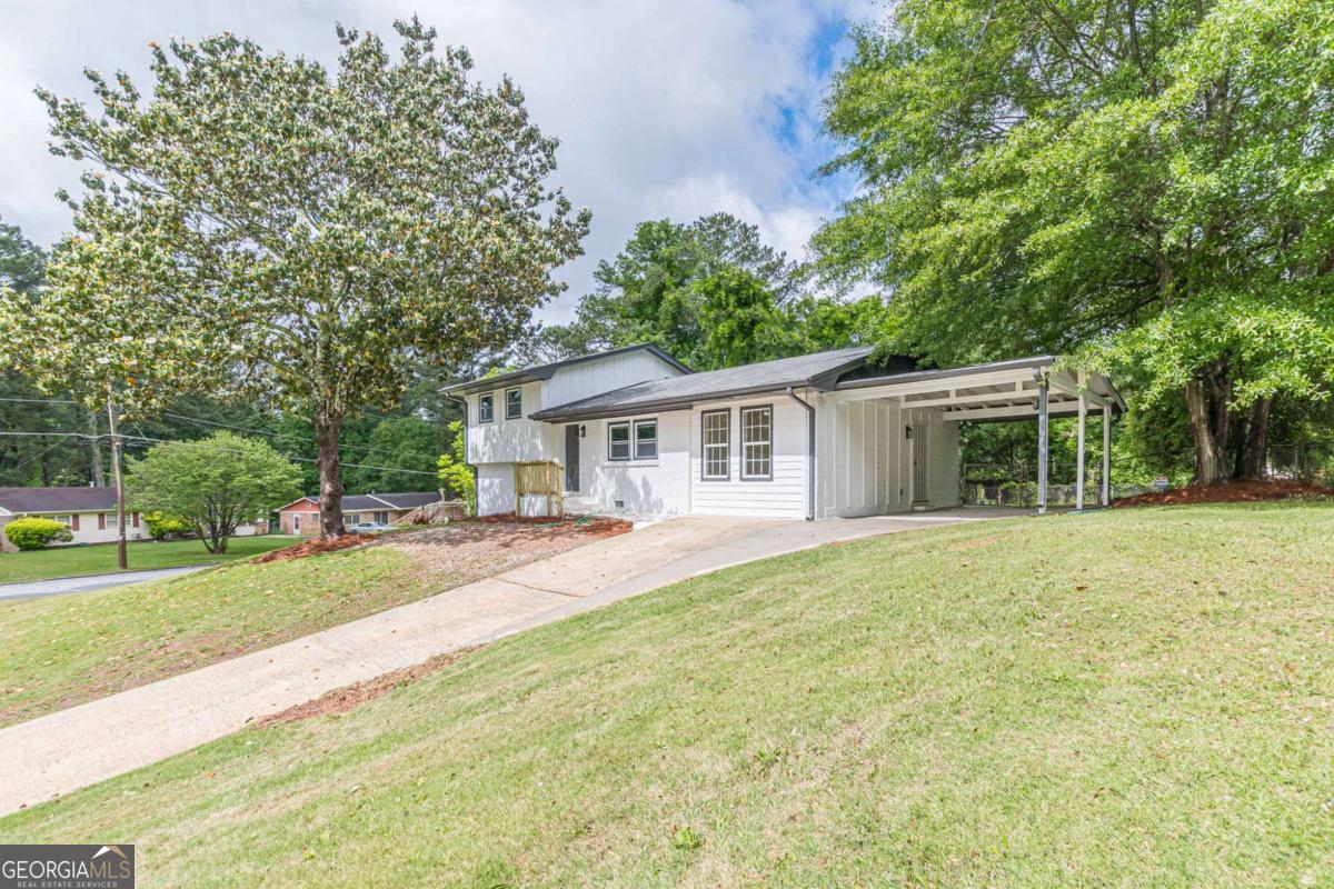 8285 Hemlock Drive Jonesboro GA 30238