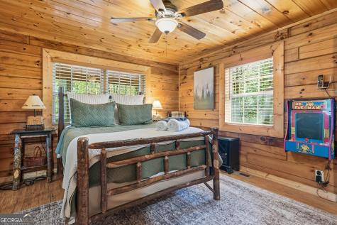 25 Foster Lane Morganton GA 30560