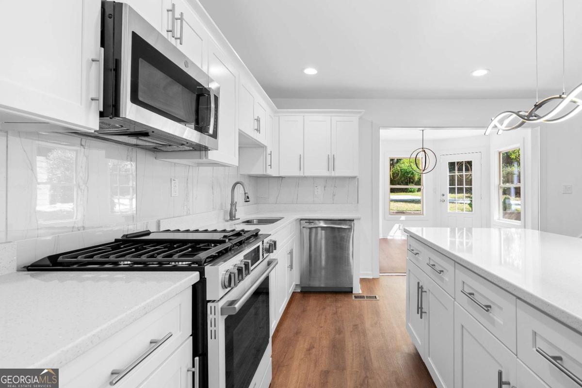 1689 Derry Avenue SW Atlanta GA 30310