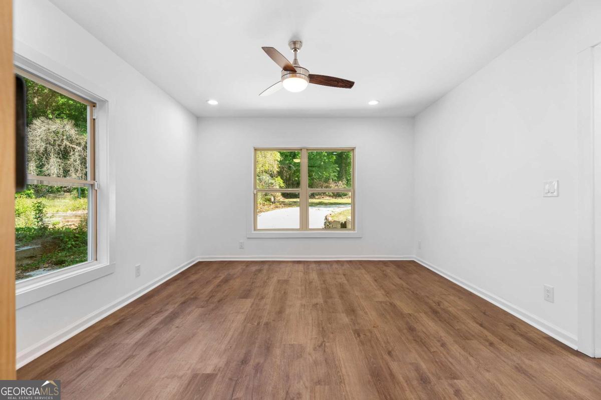1689 Derry Avenue SW Atlanta GA 30310