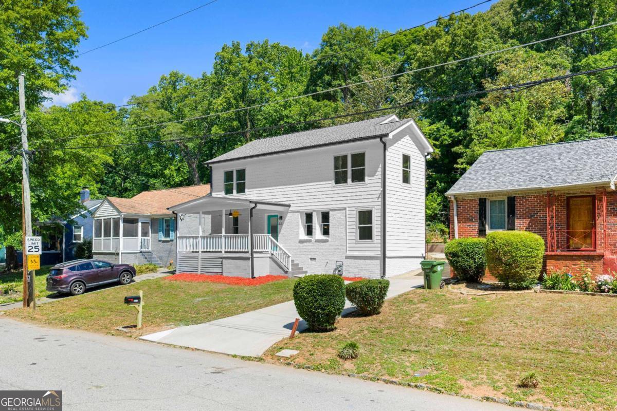 1689 Derry Avenue SW Atlanta GA 30310
