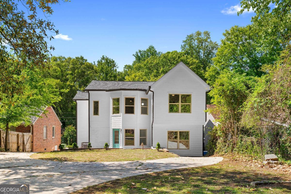 1689 Derry Avenue SW Atlanta GA 30310