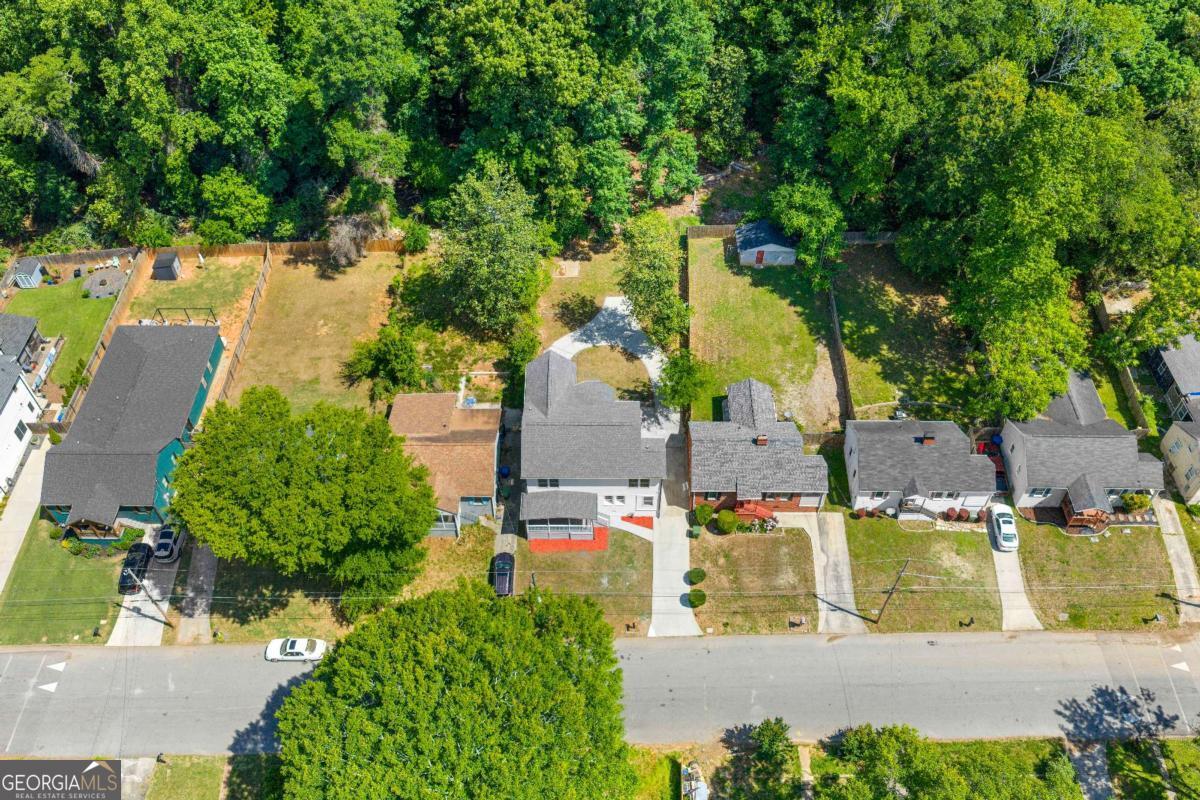 1689 Derry Avenue SW Atlanta GA 30310