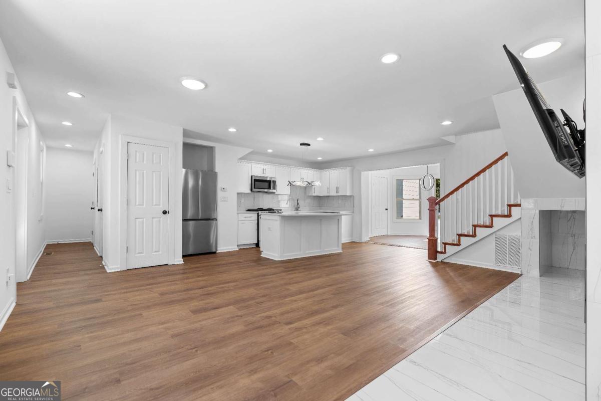 1689 Derry Avenue SW Atlanta GA 30310