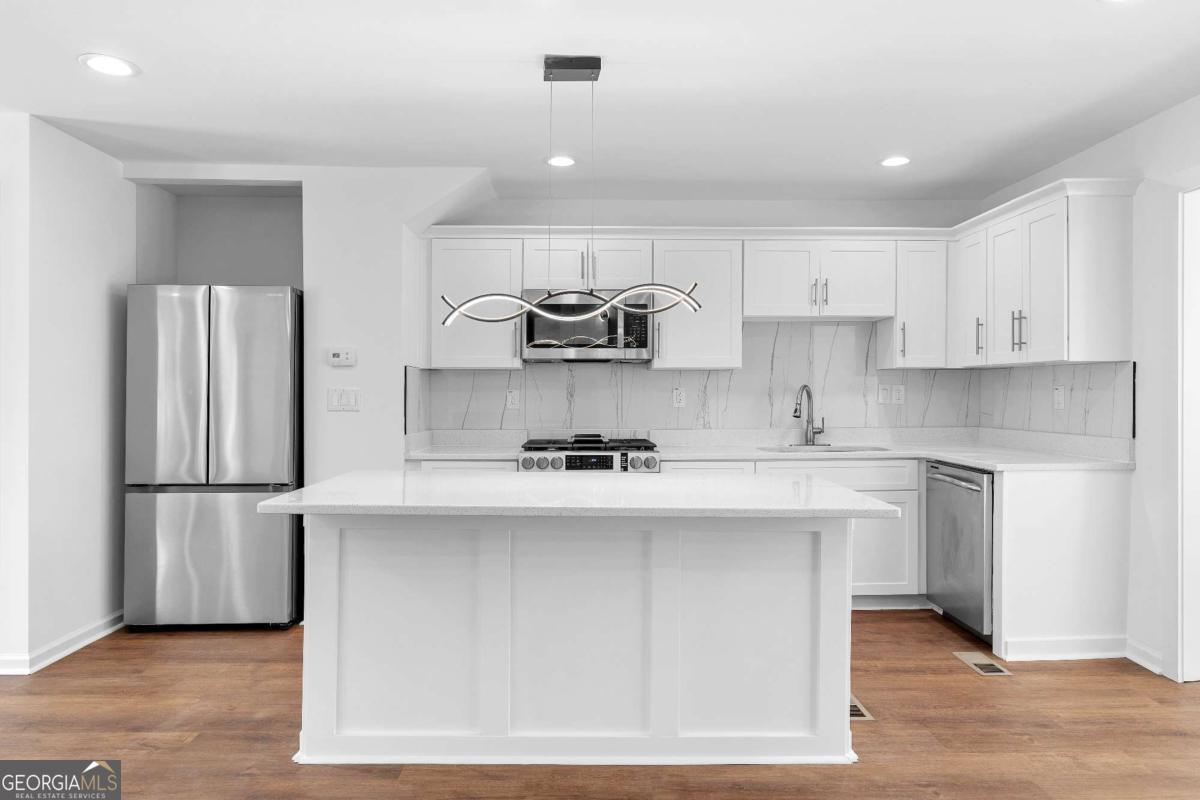 1689 Derry Avenue SW Atlanta GA 30310