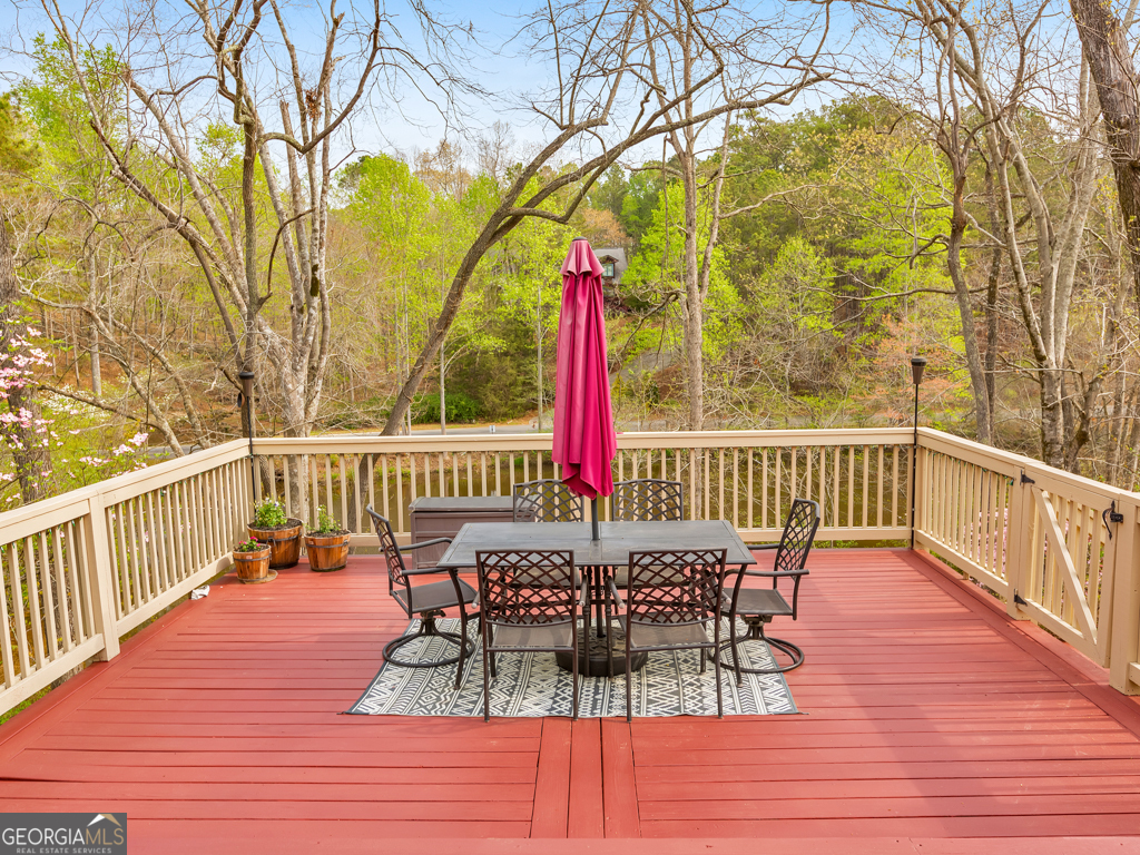31 Fawn Lake Trail NE White GA 30184