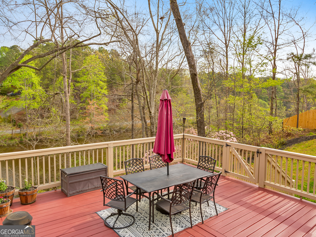 31 Fawn Lake Trail NE White GA 30184