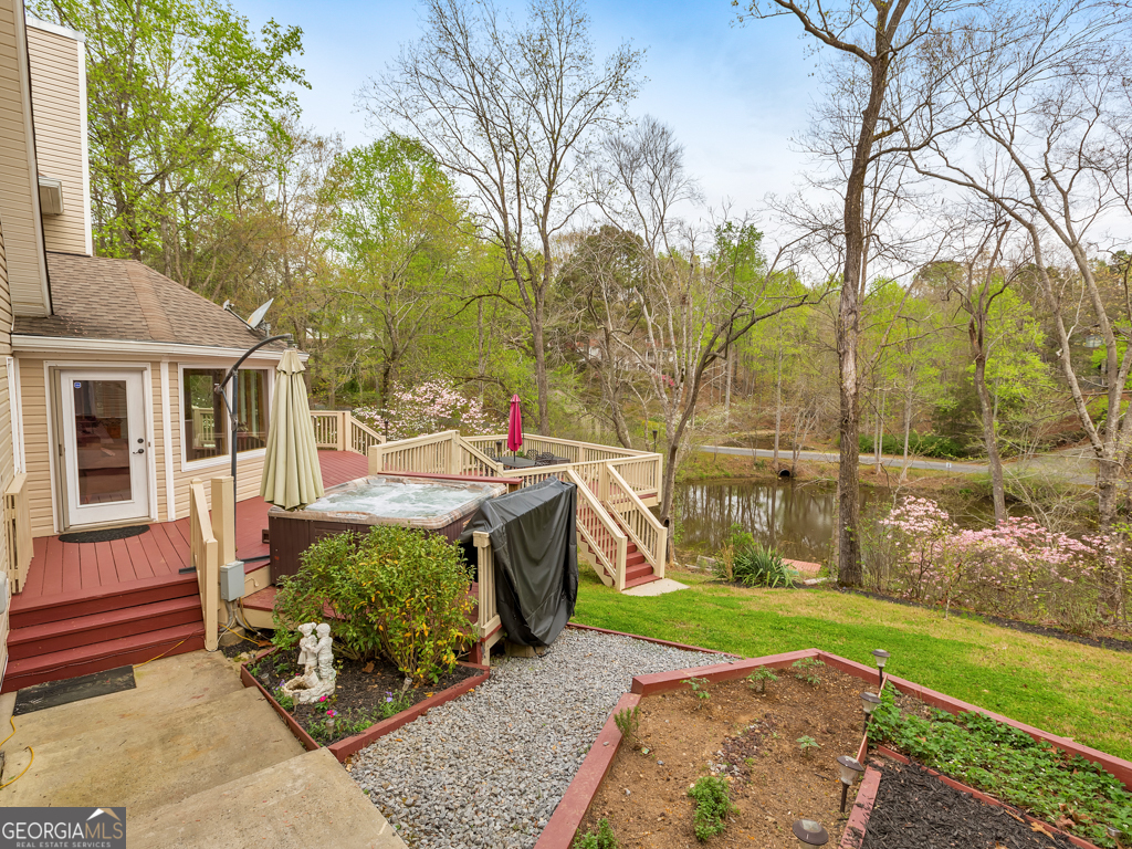 31 Fawn Lake Trail NE White GA 30184