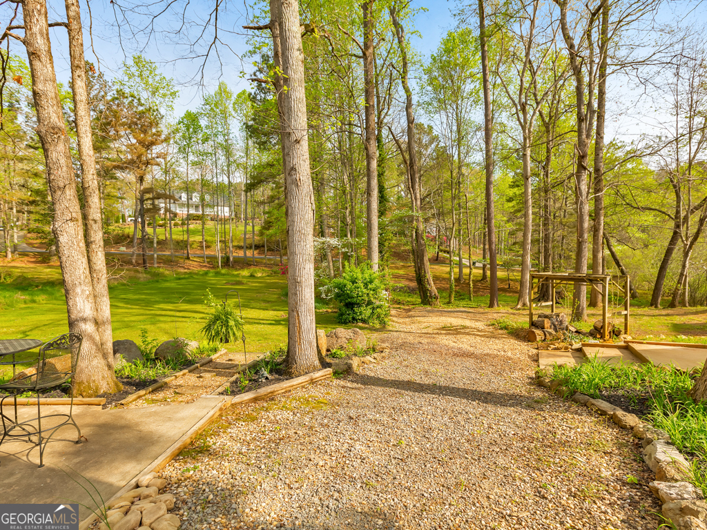 31 Fawn Lake Trail NE White GA 30184